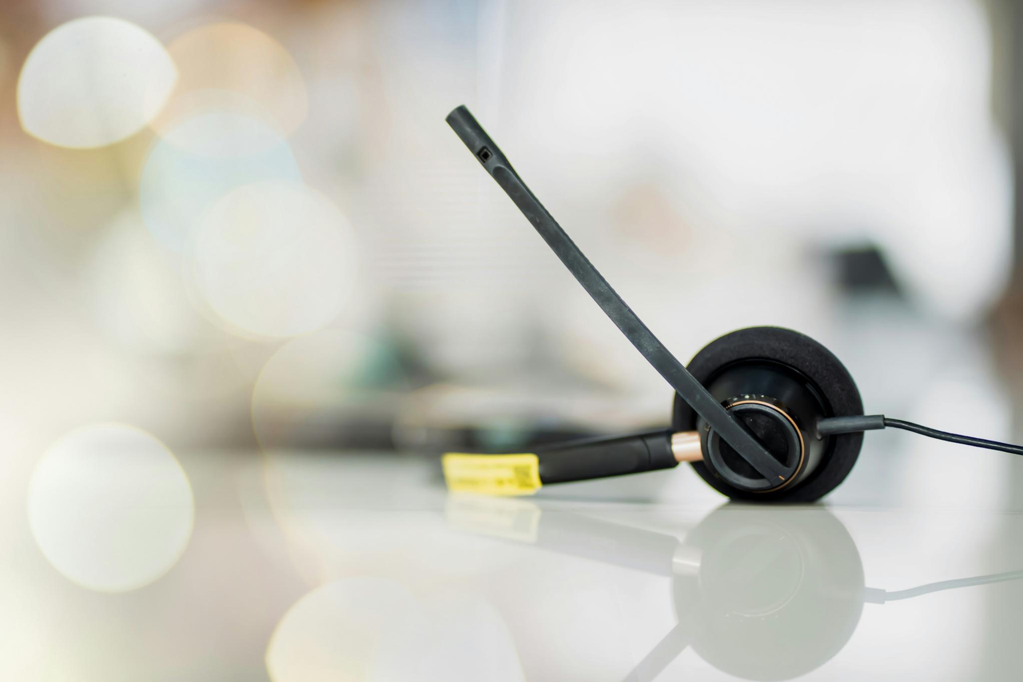 siwawut-phoophinyo-zo43vop2Iuk-unsplash_Headset